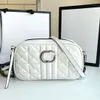 Tasarımcı Crossbody Omuz Çantası Tek omuz çantası Kadınlar için Gümüş Zincir Kayışı ile Kamera Eşekçi Çantaları 24*13cm