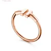 Designer Jewelry Classic Fade t Square Women 18k Plated Wire Ring Men Wedding Open Diamond Titanium Silver Rose Gold Valentine Day Gifts