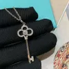 Necklace t Crown Key Necklace 925 Sterling Silver Plated 18k Gold Heart Iris Full Diamond Small Collar Chain YP96