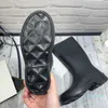 New Fashion Stivali in pelle nera Suola con stampa pioggia Scarpe firmate Scarpe di alta qualità UGGsity Trendy BHYTG 789