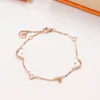 Classic Fashion Shell Charm Bracelets 18K Gold Titanium steel Chains Letter Bangle Brand Designer Wedding Lovers Jewelry Gift