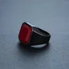 Bagues de cluster Carré moderne rouge cornaline pierre en acier inoxydable bague solitaire pour hommes usine en gros