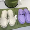 2023 Herenslippers op sandaal Damesplatform geperforeerde G sandaal Holle schoenen Jelly kleuren Hoge hak Zomer Rubberen zoolzool muilezels 35-44 gglies IIY7