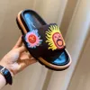 Designer butowy Sandal Sandal Man Kampy Poduszki Mule luksusowe marka prawdziwa skórzana flip flip flop Flop Flop Slajd Casual Buty Buty Buty według marki W283 001