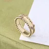 Anello di design a forma di petalo Gioielli da donna di lusso Semplice classico Tre colori Incisione di diamanti sul retro Regali alla moda Splendidamente