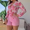 Zweiteilige Damenhose CM.YAYA Baju Olahraga Wanita Liburan Pantai Kaus Lengan Panjang Daun Bunga dan Celana Pendek Cocok Dua Set 2 Potong Pakaian Luar 230418