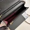 Top Design Özel Lüks Marka Çanta Kanalı Kadın Çantası 2023 Deri Altın Zincir Crossbody 19cm Siyah Beyaz Pembe Sığır Klip Koyun Hattı Omuz