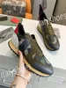 Mens Designer أحذية أحذية غير رسمية فاخرة رمادية رمادية Gomma Leather Black Platform Platform for Men Trainers Shoes HS201115