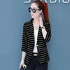 Женские костюмы Spring Women Blazer Корейская полоска Жем Фемма Куртки Офисные леди Блейзер