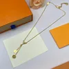 2023 New luxury Classic Brand Pendants Rabbit necklace Personality Necklaces Gold Silver Rose gold simple Fashion For Women Valentine's Day Party jewelry Gift