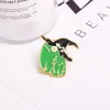 Broschen Pins süße Halloween Hexe Frosch Brosche lustige Zauberer Hut Anime Emaille Pin Schmuck Geschenke für Kinder FriendsPins