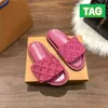 Lyxig Tofflor Sandaler Poolkudde Platt präglade Mules Designer Slides Damskor Sommar Äkta Läder Cool Comfort Tofflor Vittryckt Mode Herr Slide