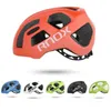 Hełmy rowerowe 1PC Ultralight Rower Safety Helmet Mountain Rower Sports Motorcycle Helmet Safe Hat Bike Akcesoria UNISEX P230419