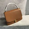 ミニマリストソフィアThe Row * Row Handbag Womens T字型メタルバックルフラップレザー豆腐バッグ