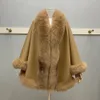 Parka da donna in piumino 2023 misto lana cappotto in vera pelliccia mantello poncho da donna mantelle con giacca invernale da donna scialle moda calda di lusso 231120