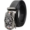 Cinturones de diseñador El cinturón clásico para hombres viene y gira con hebilla automática giratoria Regalo del padre Tendencia de moda de cuero genuino alargada 1B5D