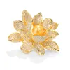 Broches feminino simples pérola branca grande flor de cristal para mulheres luxuosas coloras de ouro amarelo colorido de zircão de liga de alra pinos de segurança de broche