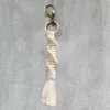 Llavero tejido hecho a mano para mujeres y niñas, estilo bohemio, llavero de cuerda con borlas, bolso de coche, colgante de llave, accesorio de correa, regalo de fiesta a la moda