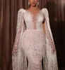 Sirène des robes de bal de sirène sans manches en V Capes de cou Appliques paillettes de sol perlé Longueur Diamants Perles 3D LACE Robe de soirée robes nuptiales plus taille personnalisée 0431