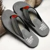 Terlik Fashion Beach Flip-Flops Erkekler Yaz Slip Slip Sıradan Yumuşak Yumuşak Düz Kip Ayak Ayak Sandalları Şansa Para Hombre