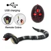 Electricrc Animals Novelty RC Snake med leksaksarmband Gift skrämmande plastinfraröd rolig fjärrkontroll Rattlesnake Mischief för Tricky 230419