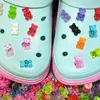 10 -stks gummy beren ontwerper Croc charmes set fit kinderen decoraties voor schoenen ornamenten vrouwen accessoires jibz pins groothandel