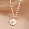 Girocollo Collana di perle fiore bianco Ciondoli color oro Gioielli da donna sul collo Perline a catena Collare girocollo per girocolli ragazza