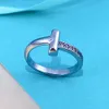 Bagues bijoux t mode en forme de T diamant incrusté titane acier bague femme minorité conception Grade Simple incolore Couple 94P4