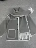 Giacche da donna Totem di colore* Cappotto invernale da donna Lana Poliestere Colore grigio chiaro Maniche lunghe Monopetto Oversize Collo con sciarpa casual 231118