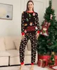 Bijpassende familie-outfits Kerstpyjamaset 2023 Kersthert Kerstmanprint Pjs Volwassen kinderkleding Outfitset Baby Jumpsuit Hondenkleding 231120