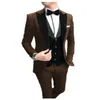 Costumes pour hommes 2023 blanc bordeaux velours revers fête hommes pour mariage 3 pièces marié coupe ajustée sur mesure hommes costume de smoking