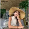 Brede rand hoeden 2023 Big Straw Hat vrouwelijke zomervakantie Seaside strandkappen Koreaanse wilde mode cool coole casual motorkap enfant