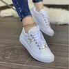 Robe vulcanisée B22DE Casual 45AAB Femme Sneakers Fashion Flat Lacet Up Outdoor Walking Sport Chaussures Plus taille 43 Zapatillas Mujer 230419