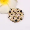 20style Brand Designer Double Letter Brooch Women Pearl Rhinestone Brooches Suit Pin Fashion High Quality Wedding Gift Jewelry Accessories