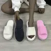 Scarpe firmate da donna 2023 Nuove pantofole per asciugamani Suola spessa Capispalla Scivoli in pelliccia Moda Sandali con punta aperta