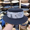 Brede rand hoeden zomer elegante retro vrouwen platte top stro hoed kanten lint casual caps strand zon m letter vakantie cap sombrero playa mujer