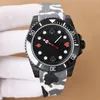 Watch Mens Watches Automatic Mechanical Movement Wristwatch Sapphire Wristwatches Waterproof Rubber Strap 40mm Poker Dial