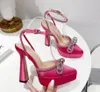 Crystal Bowknot Kvinnor pekade Toe Strap Ladies Prom Footwear Sexiga plattform Sandaler Högt tunna klackar Ankel Buckle E