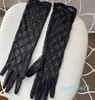 Guanti in tulle nero per donna Designer Ladies Letters Stampa pizzo ricamato Guida Five Fingers Fashion Thin Party