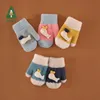 Barns fingerlösa handskar Amila Baby's Glove Winter Boys and Girls Warmth Whale Shape With Color Blocking Mittens 231120