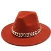 Stingy Brim Hats Fedora Hats for Women Men Wide Brim Thick Gold Chain Band Felted Hat Jazz Cap Winter Autumn Panama Red Luxury Hat Chapeau Femme 220514