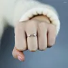 Pierścienie klastra proste 925 srebrne srebrne dziewczynki palec biżuteria geometryczna trójkąt cZ Otwarty pierścień Promocja