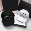 Stingy Hats Luxurys Designer Baseball Cap Klassiek Vrije tijd Zachte zon Vrije tijd Veelzijdig Retro Zonnescherm Nieuw Design klassiek Balpet Neutraal Zonnehoeden goed 240229