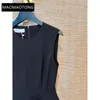 Vestidos casuais malha vestido emendado contraste colorido sem mangas oneck uma linha maxi vestidos para mulheres na passarela de luxo marca elegante de alta qualidade 230420