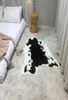 Mattor Faux Cowhide Rug Machine Washable Animal Hide Soft Cow för hemmakontoret vardagsrum7158408