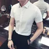 Casual shirts voor heren wit shirt heren kort mouw zakelijk pak Koreaanse versie Slim Young 2023 Summer Iron Professional Proopy Color