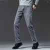 メンズジーンズサマーカジュアルメンズファッションスリムフィットデニムズボン軽量ブラックライトブルーグレーパンツ男性クラシックヴィンテージ服