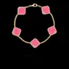 مصمم أساور Clover Bracelets سلسلة 19 سم مع شعار الرسمي الحجم الفاخر من أساور النساء اللوح الفاخرة 4/4 أوراق البرسيم لا تتلاشى