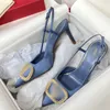 2023 scarpe eleganti con tacchi alti sandali per donne pompe per matrimoni da donna scarpe da donna designer estivo puntato punta blacktie gustie tela feste con scatola -k375