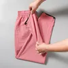Rosa Jeans für Herren und Damen, Designer-Jeans mit Slim-Stretch-Stickerei, modischer Jeans-Stil. Herrenjeans sind gleichermaßen hochwertig